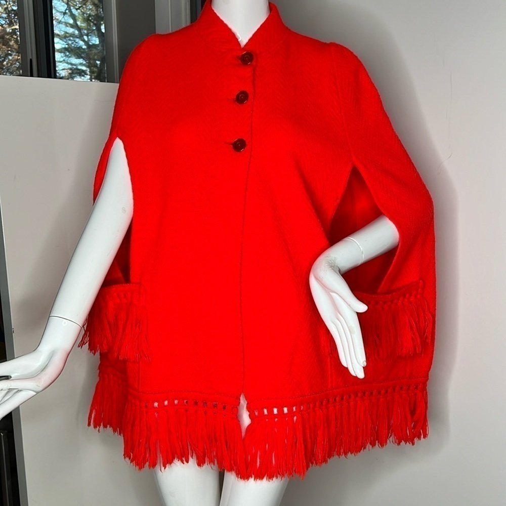 Vintage 1960’s Bright Orange Knit Cape Poncho with Pockets and Fringe One Size